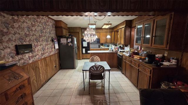 3129 Janet Lane, Harrah, OK 73045