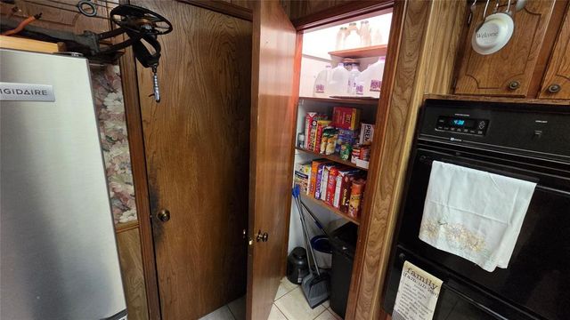 3129 Janet Lane, Harrah, OK 73045