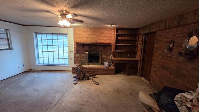 3129 Janet Lane, Harrah, OK 73045