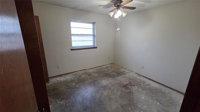 3129 Janet Lane, Harrah, OK 73045