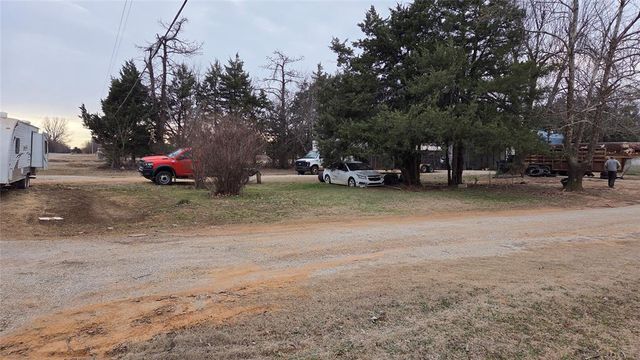 3129 Janet Lane, Harrah, OK 73045