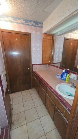 3129 Janet Lane, Harrah, OK 73045