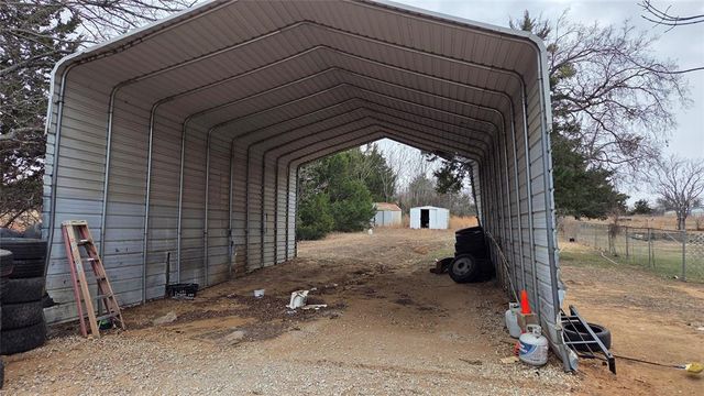 3129 Janet Lane, Harrah, OK 73045