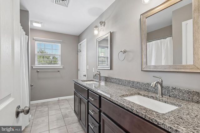 3533 WASHINGTON ST, Bethlehem, PA 18020