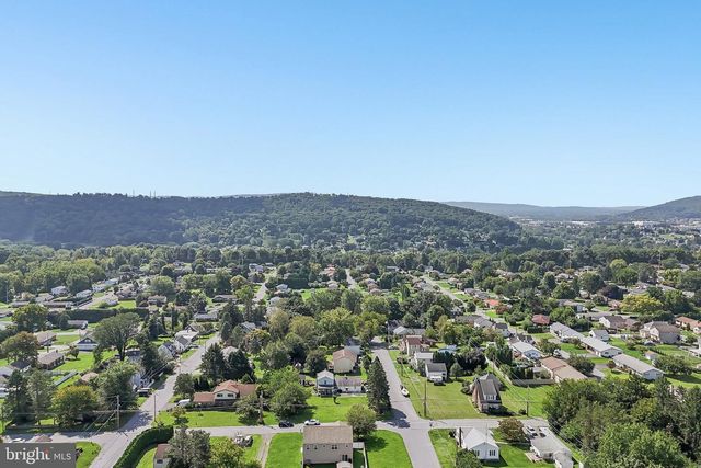 3533 WASHINGTON ST, Bethlehem, PA 18020