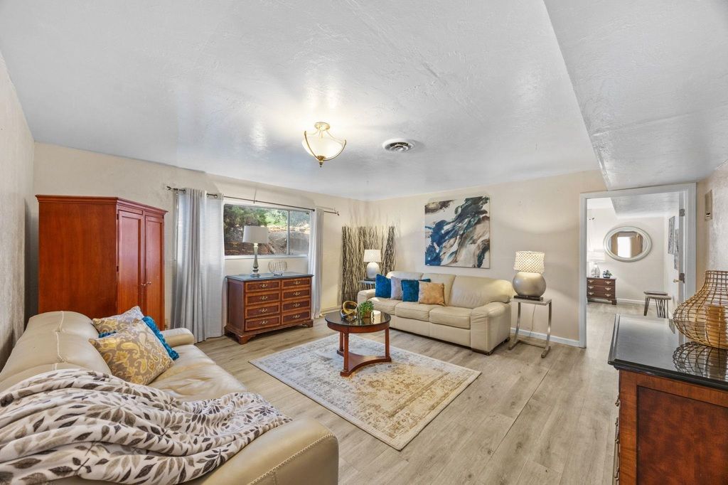 Image 7 of property listing at 2245 2245 Sol St, Castro Valley, CA 94578