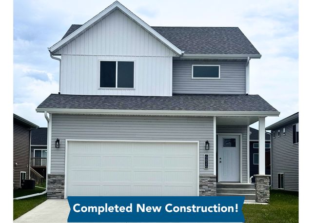 6826 Thomas Street, Horace, ND 58047