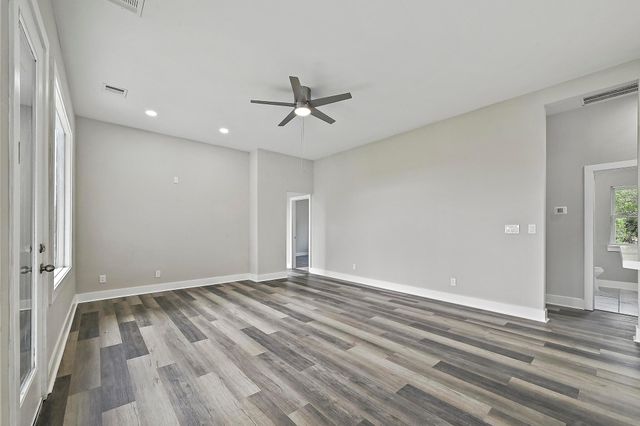 1404 FAULT LINE DR, Horseshoe Bay, TX 78657