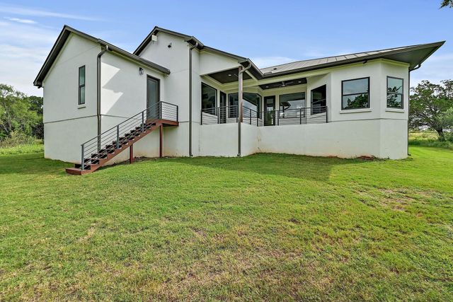 1404 FAULT LINE DR, Horseshoe Bay, TX 78657