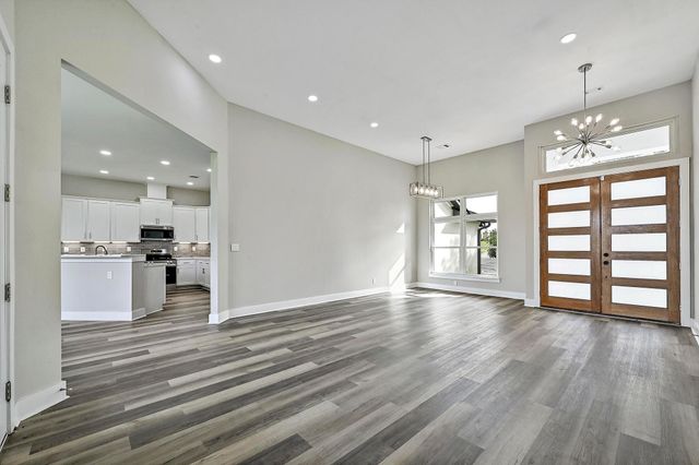 1404 FAULT LINE DR, Horseshoe Bay, TX 78657