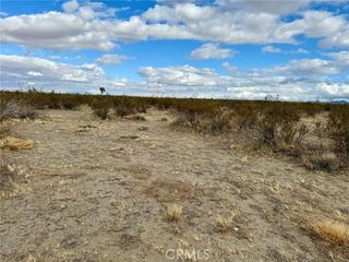 31005410 4 Dos Palmas Avenue, Pinon Hills, CA 92372