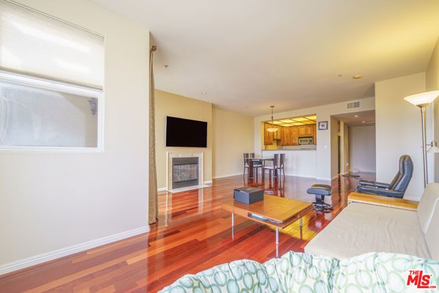 4568 W 1ST Street 308, Los Angeles, CA 90004
