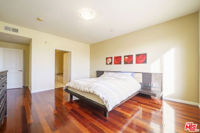 4568 W 1ST Street 308, Los Angeles, CA 90004