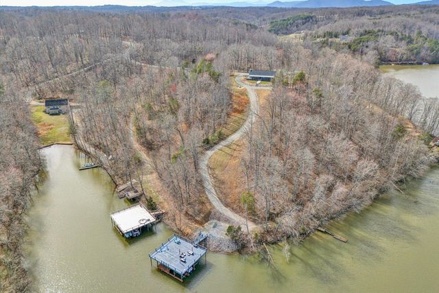 153 Harbor Club LN, Hardy, VA 24101