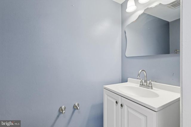 6433 LAMPLIGHTER RDG, Glen Burnie, MD 21061