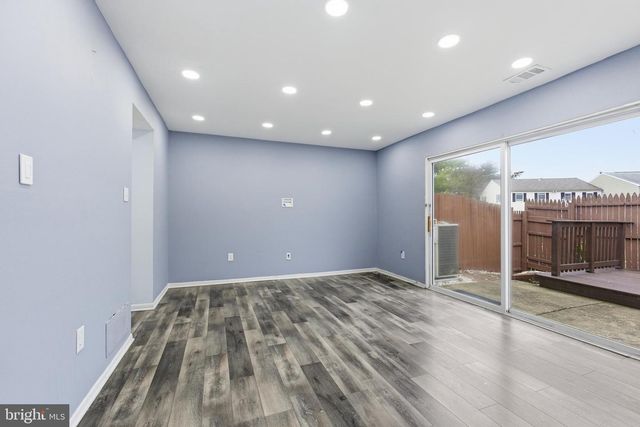 6433 LAMPLIGHTER RDG, Glen Burnie, MD 21061