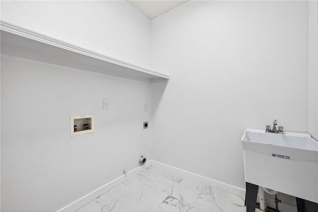 1235 Regency Center SW Drive, Atlanta, GA 30331