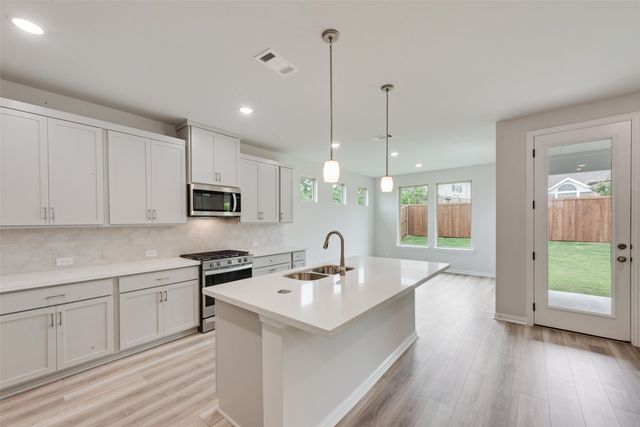 621 Marcus Lane, Crowley, TX 76036