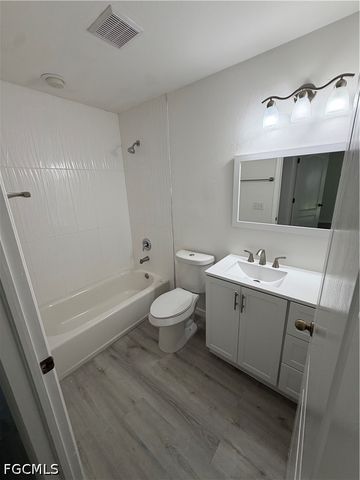 10625 Windsmont CT, Lehigh Acres, FL 33936