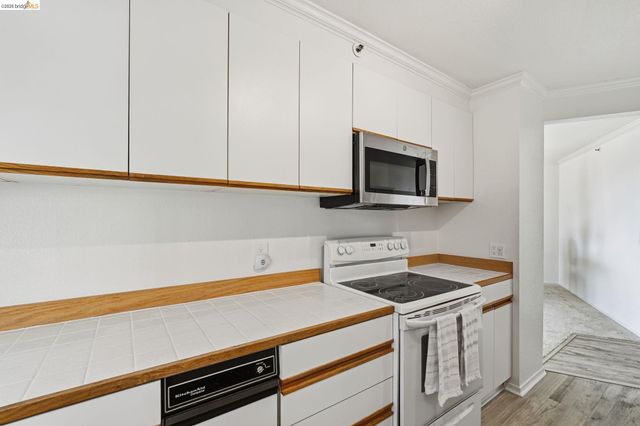 1300 Quarry Ct 209, Richmond, CA 94801