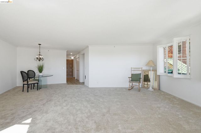 1300 Quarry Ct 209, Richmond, CA 94801