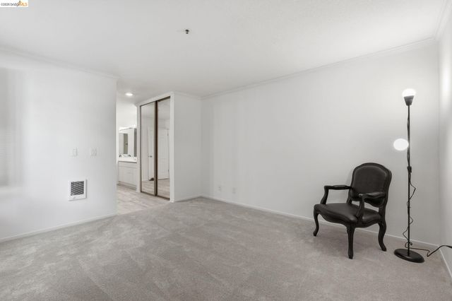 1300 Quarry Ct 209, Richmond, CA 94801