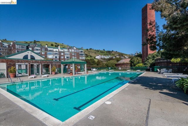 1300 Quarry Ct 209, Richmond, CA 94801