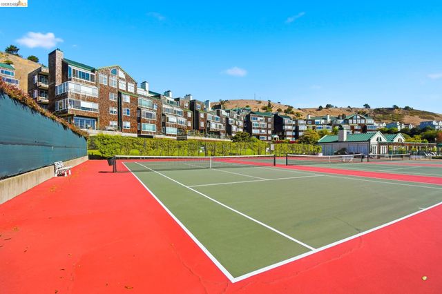 1300 Quarry Ct 209, Richmond, CA 94801