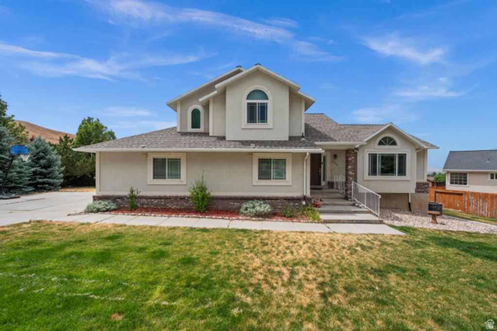 454 DEER HOLLOW RD, Tooele, UT 84074 — exterior