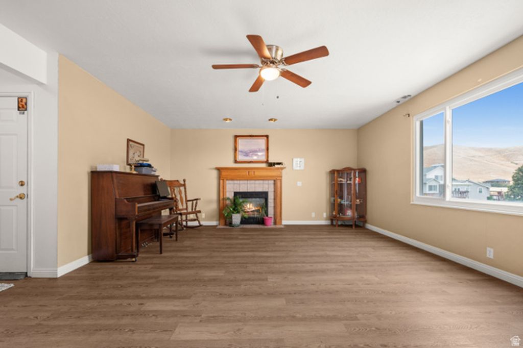454 DEER HOLLOW RD, Tooele, UT 84074 — photo 3