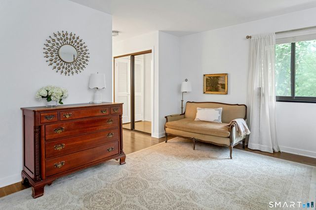 289 New Norwalk Road 23, New Canaan, CT 06840
