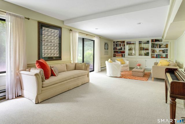 289 New Norwalk Road 23, New Canaan, CT 06840