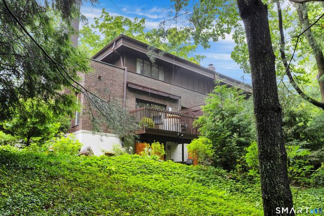 289 New Norwalk Road 23, New Canaan, CT 06840