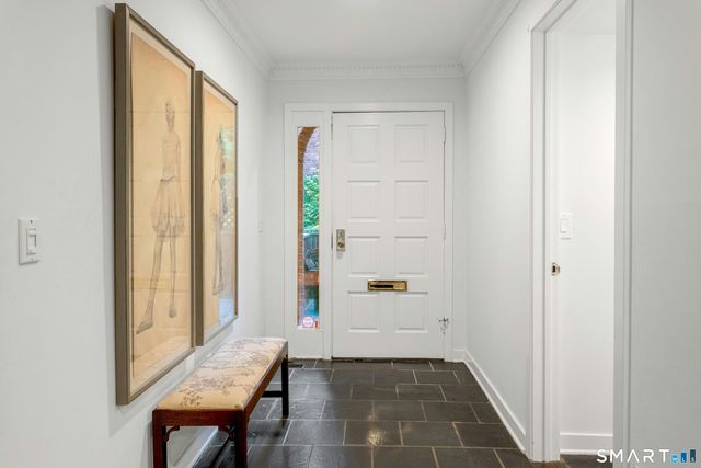 289 New Norwalk Road 23, New Canaan, CT 06840