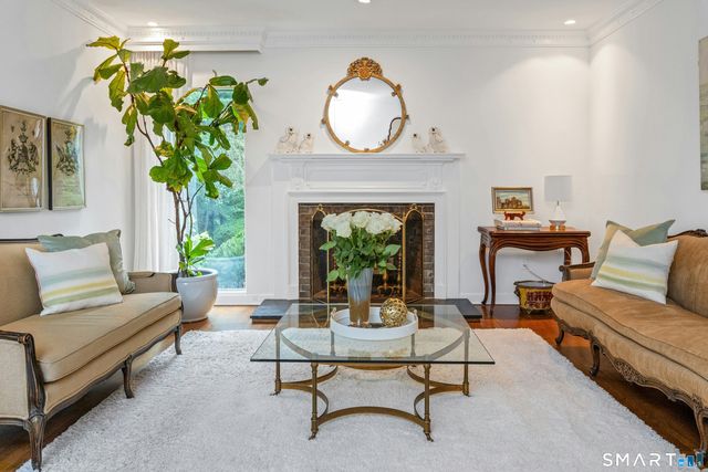 289 New Norwalk Road 23, New Canaan, CT 06840