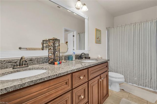 7547 Villa CT, Gloucester Point, VA 23062