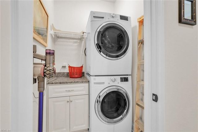 7547 Villa CT, Gloucester Point, VA 23062