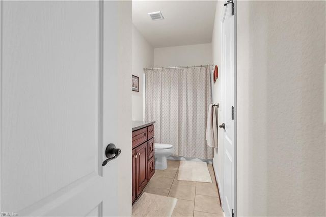 7547 Villa CT, Gloucester Point, VA 23062