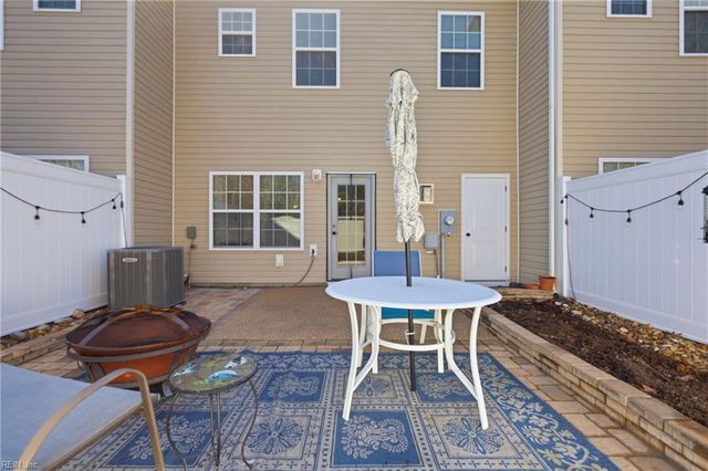 7547 Villa CT, Gloucester Point, VA 23062