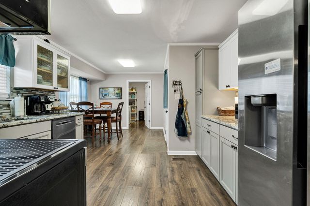 2019 Eugenia Avenue NW, Cleveland, TN 37311