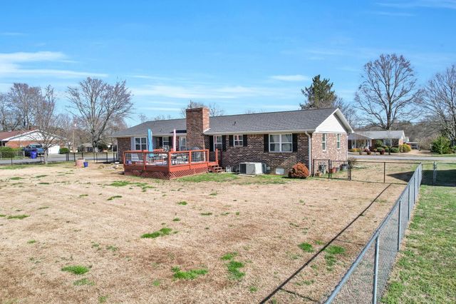 2019 Eugenia Avenue NW, Cleveland, TN 37311