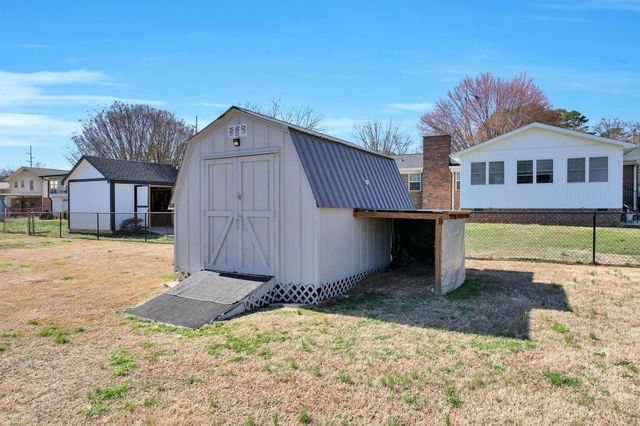 2019 Eugenia Avenue NW, Cleveland, TN 37311