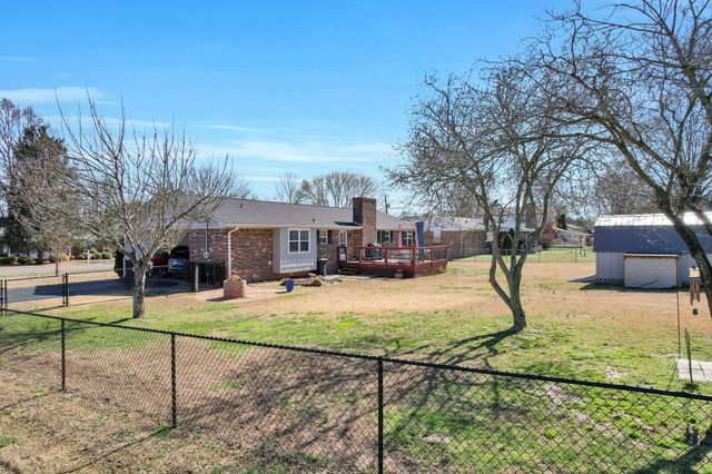 2019 Eugenia Avenue NW, Cleveland, TN 37311