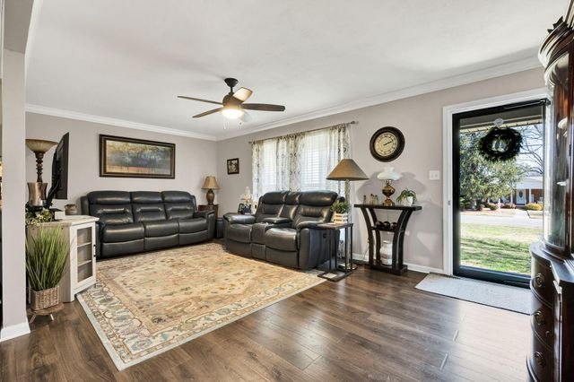 2019 Eugenia Avenue NW, Cleveland, TN 37311