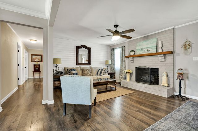 2019 Eugenia Avenue NW, Cleveland, TN 37311