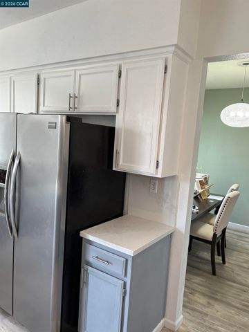 2090 Heartland Cir, Brentwood, CA 94513