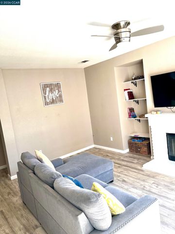 2090 Heartland Cir, Brentwood, CA 94513