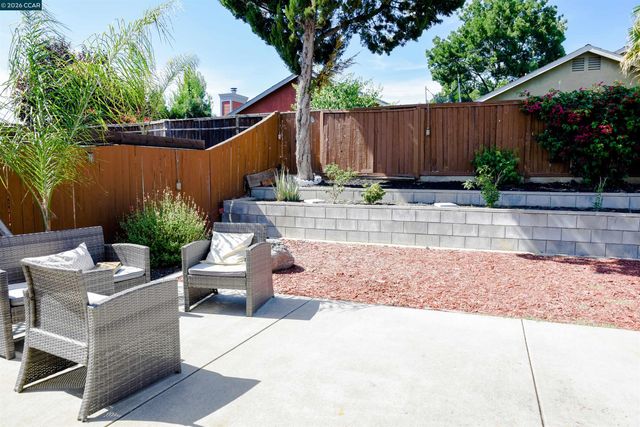 2090 Heartland Cir, Brentwood, CA 94513