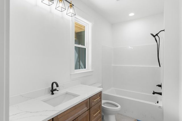 9644 Birchwood Pike, Harrison, TN 37341