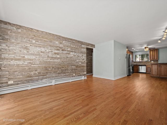 5159 N East River Road 105C, Chicago, IL 60656